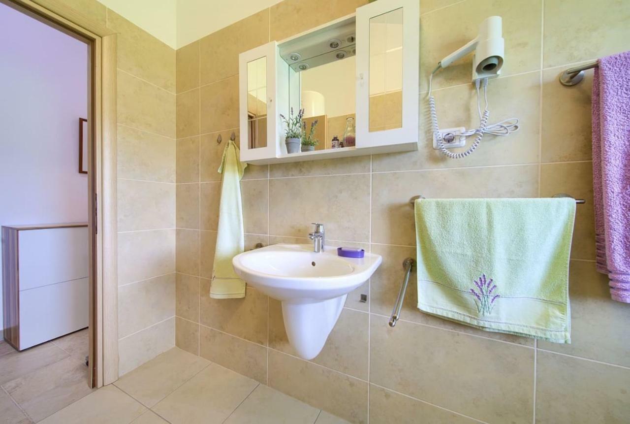 Apartment Sabina Soline سولين المظهر الخارجي الصورة